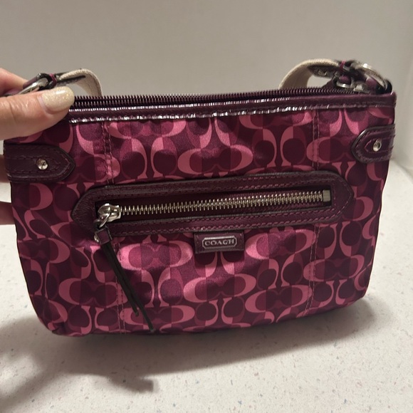 Coach Handbags - Coach Women's Split C Daisy Crossbody